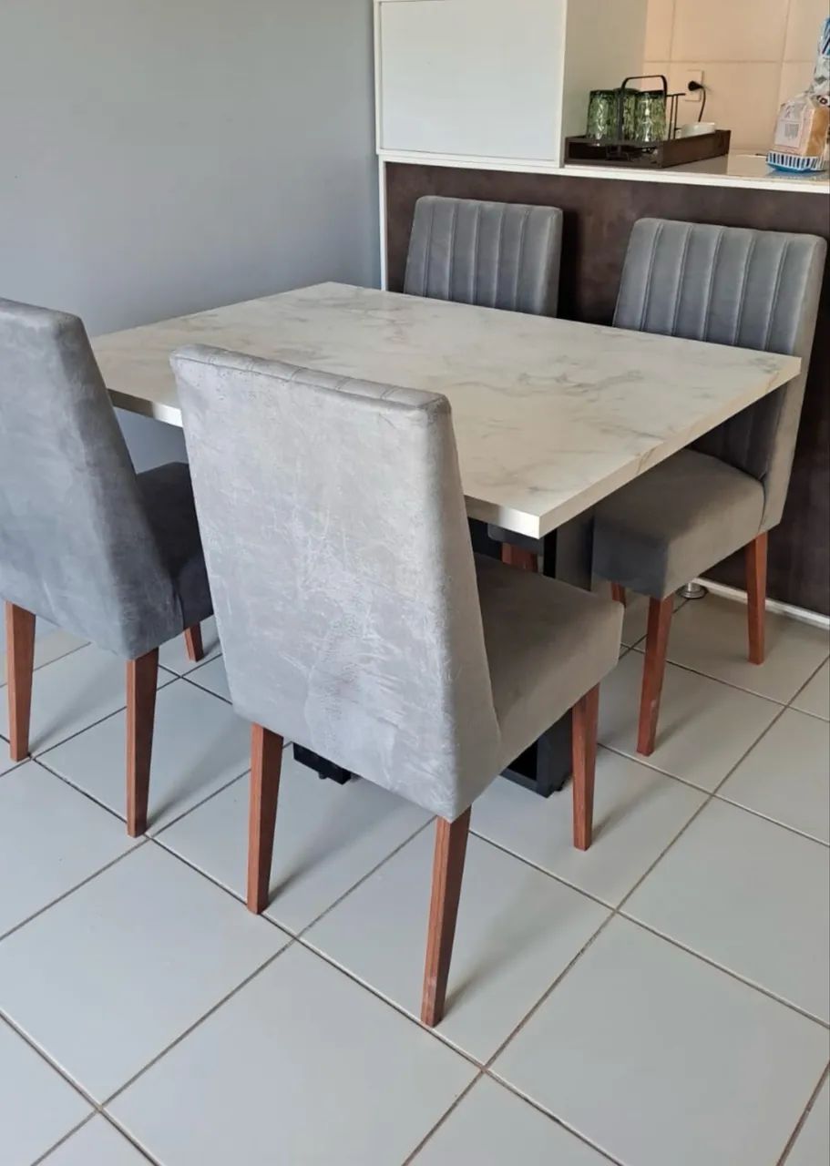 MESA 4 LUGARES