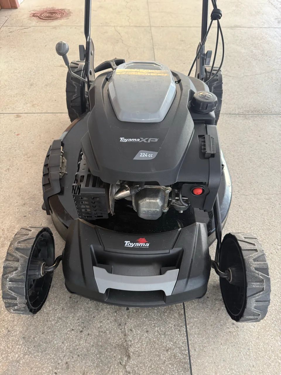 Máquina de cortar Grama Gasolina 4T Toyama 225cv - Foto 5