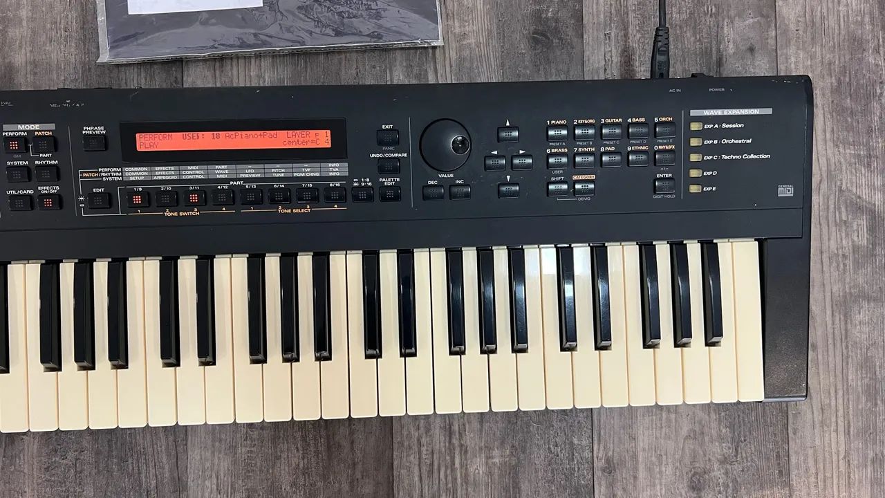 Roland XP 30  - Foto 4