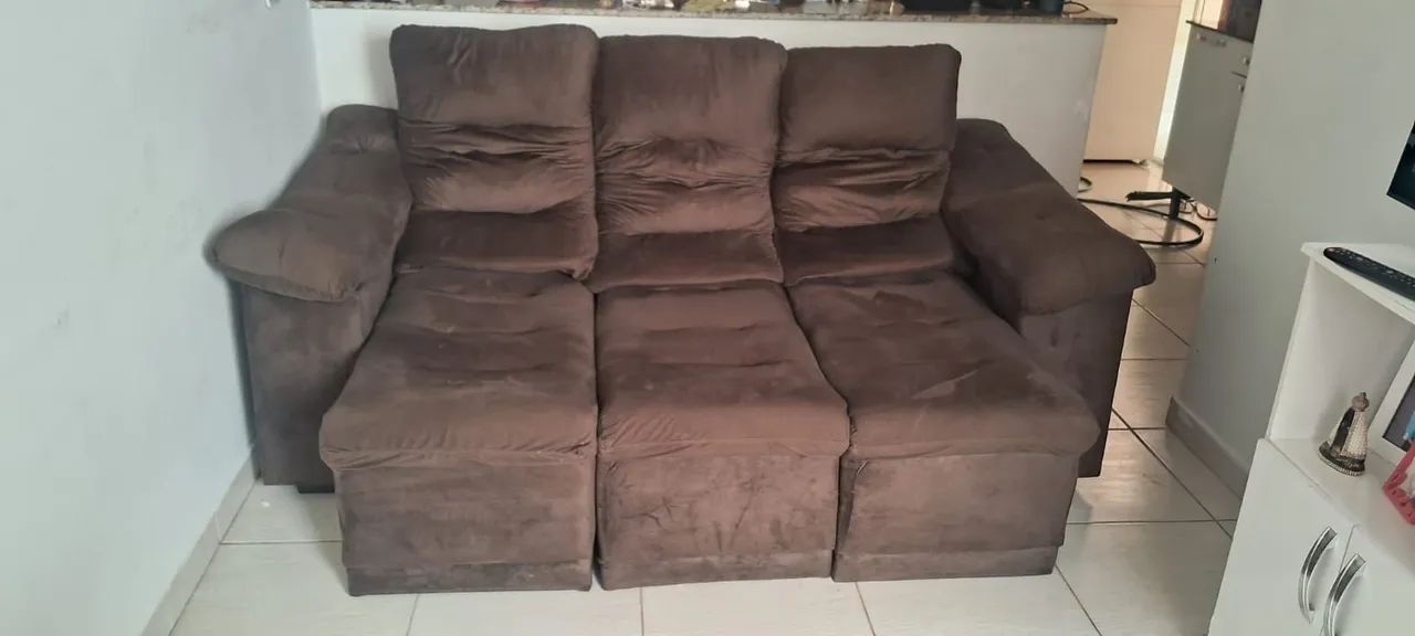 Vendo sofá de 3 lugares retrátil - Foto 2