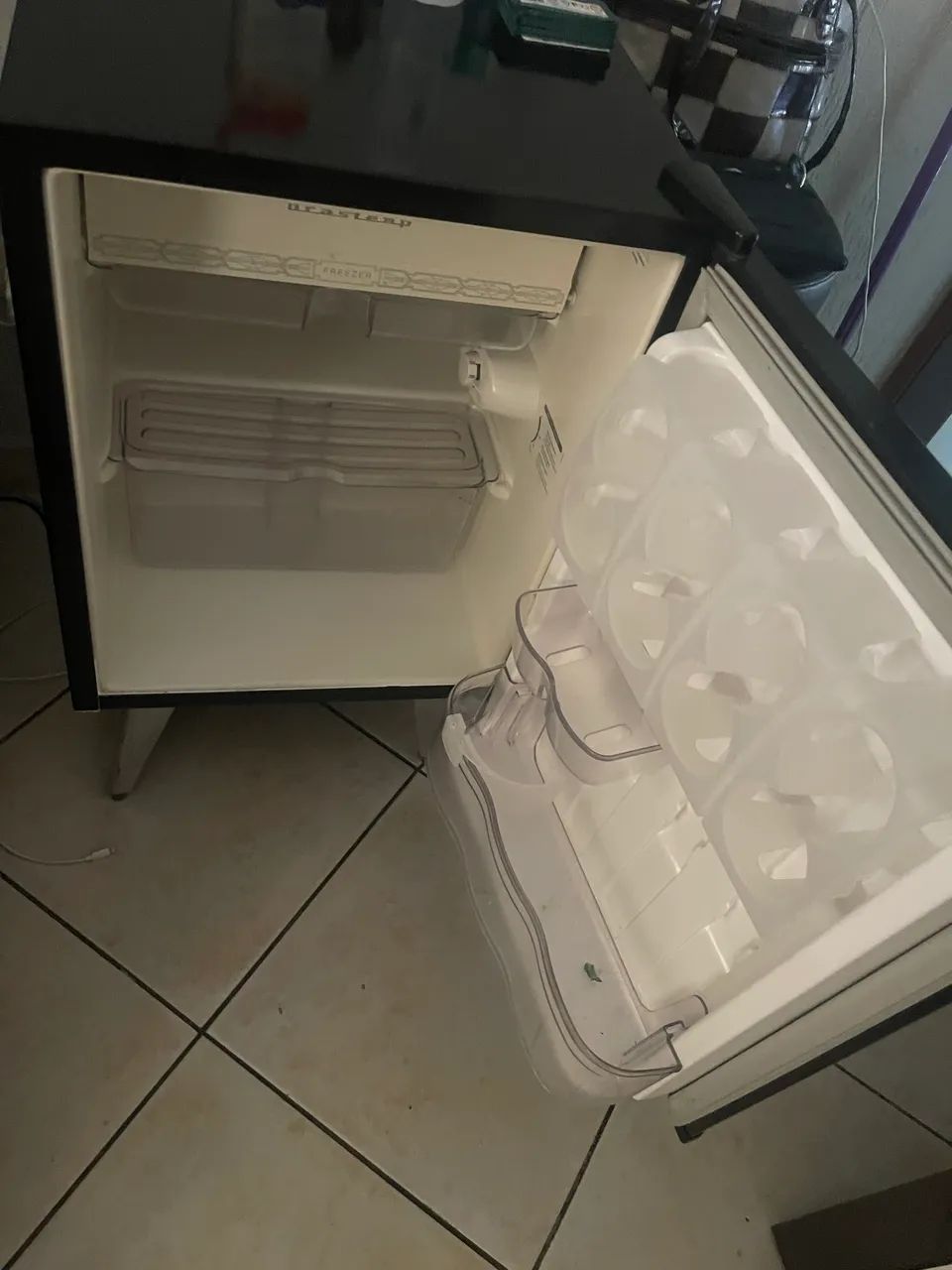 Frigobar Brastemp