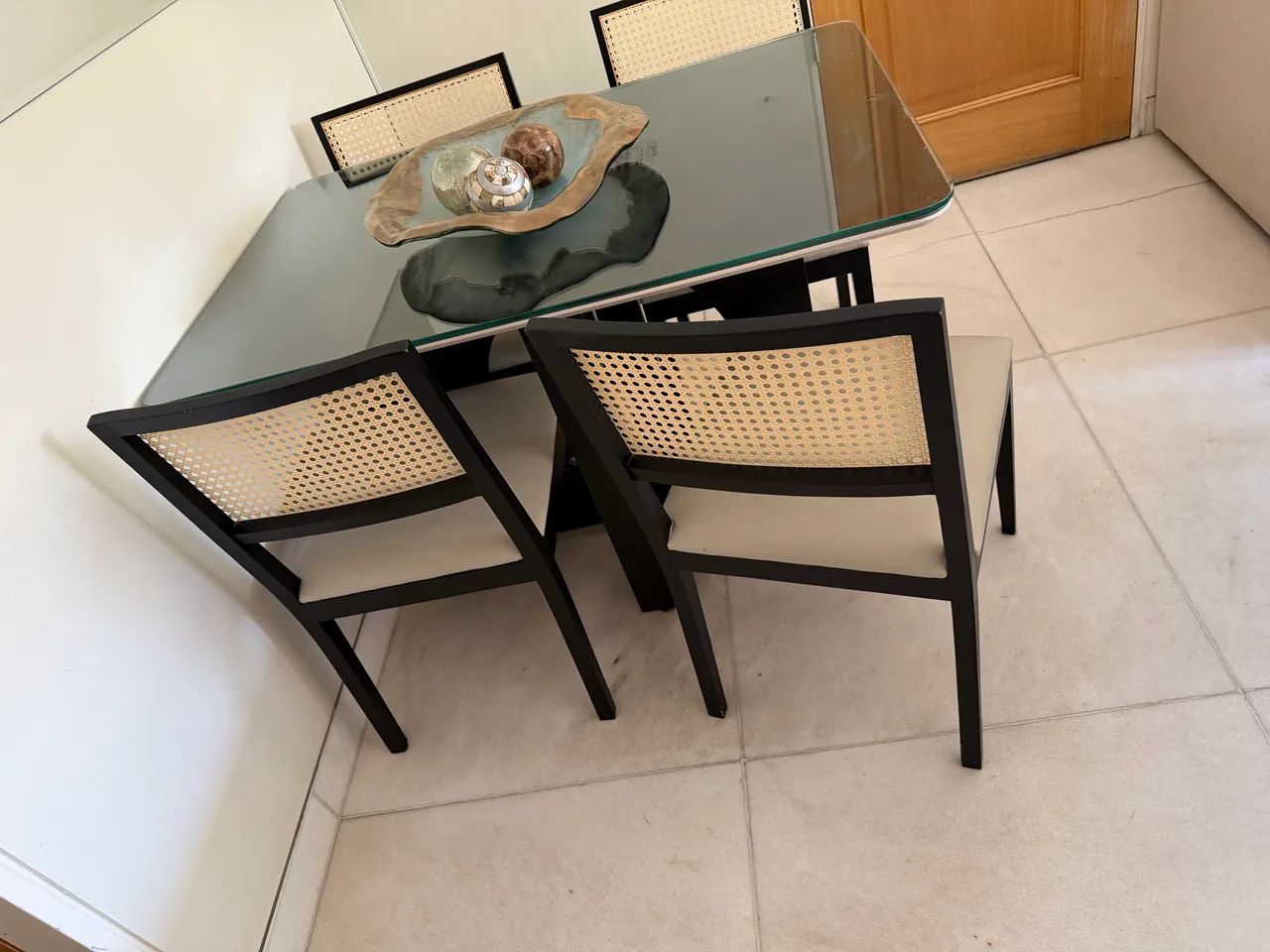 Mesa de jantar com cadeiras  - Foto 4