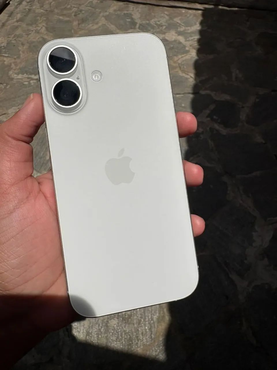 iPhone 16 todo original de fábrica 