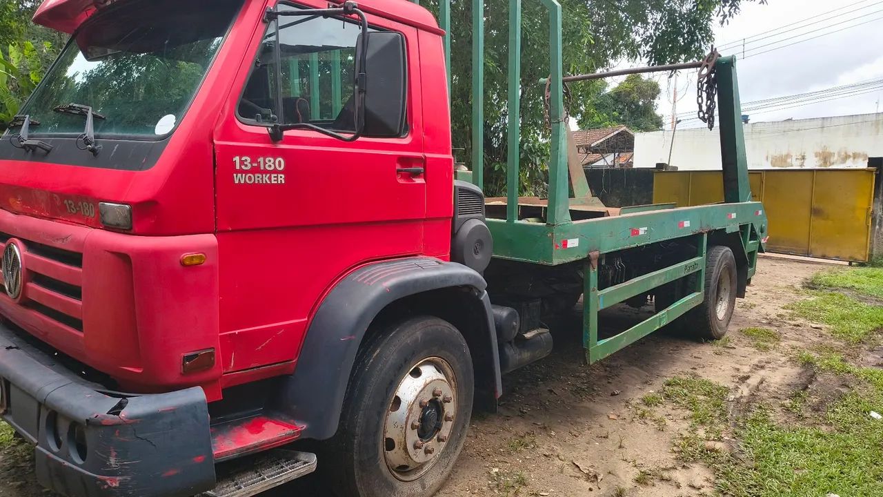 Vendo VW 13-180 Mecânico operacional no chassis — foto 4