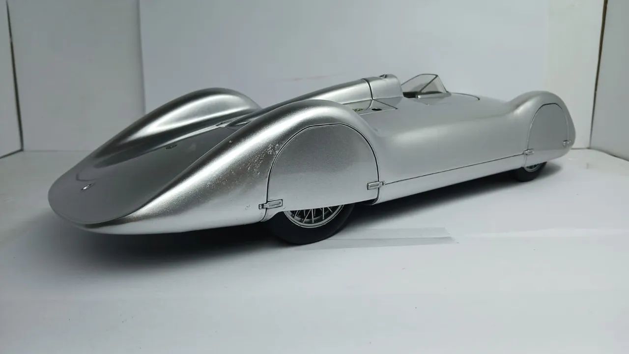 Miniatura Auto Union Tipo C Streamline 1937 1/18 - Hobbies e