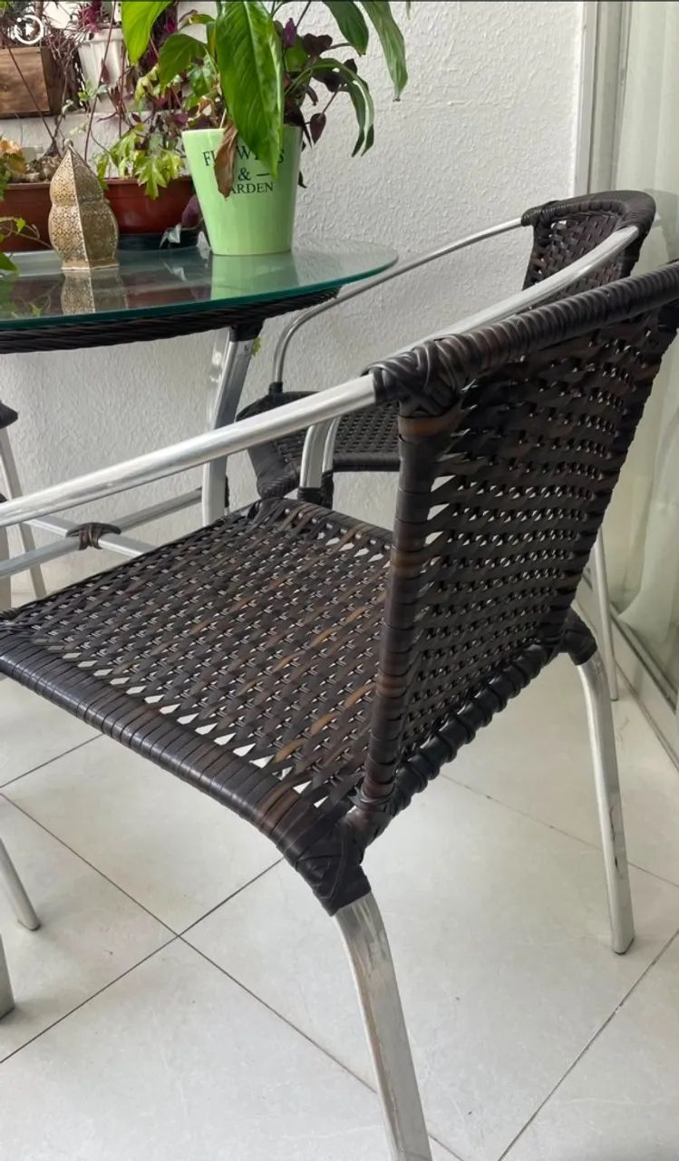 Mesa com 4 cadeiras  - Foto 3
