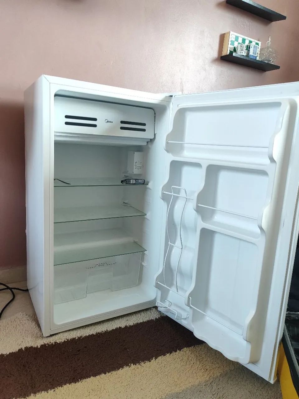 Frigobar 93L inverter branco Midea - Foto 2