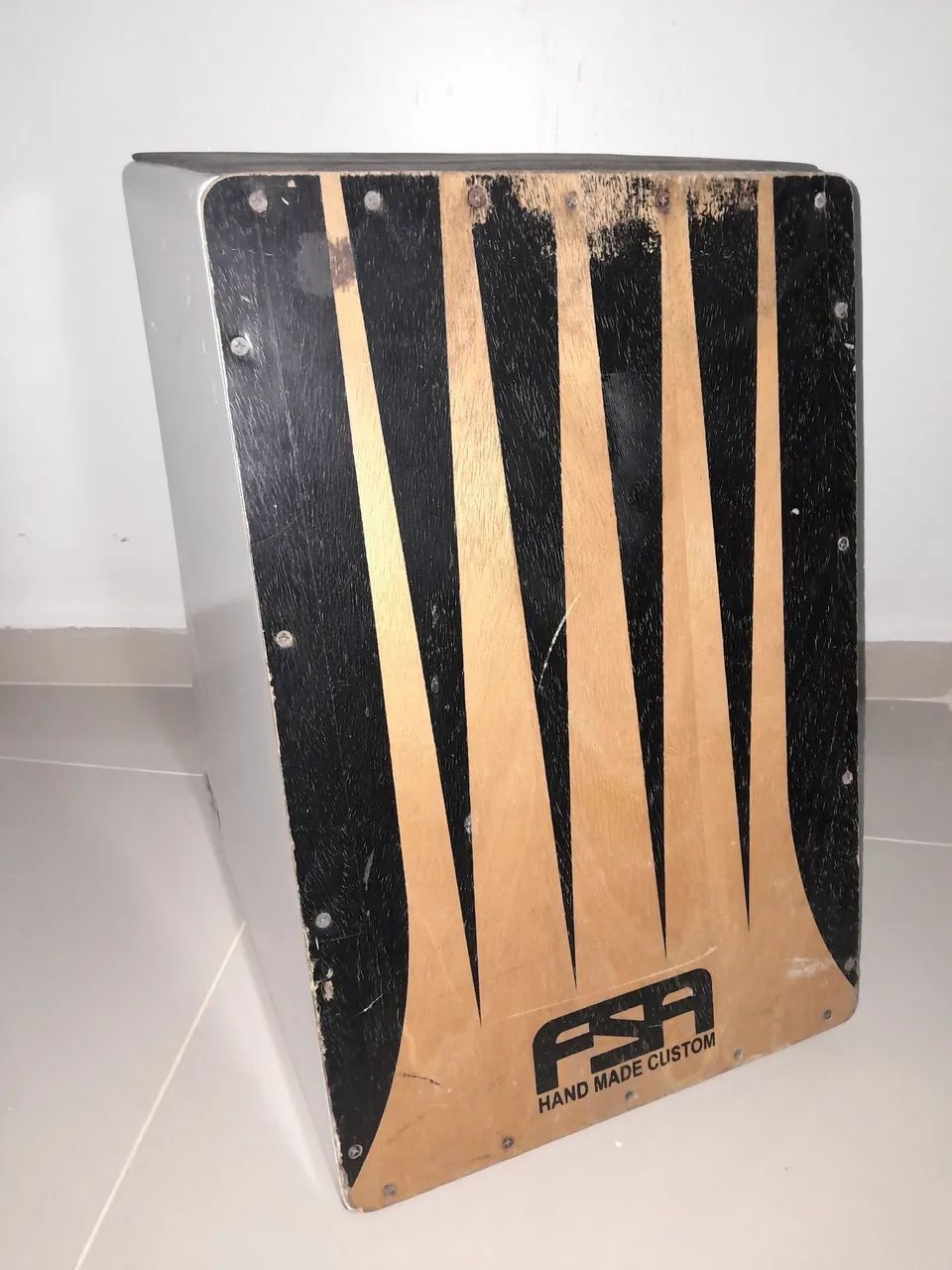 Cajon elétrico acústico FSA