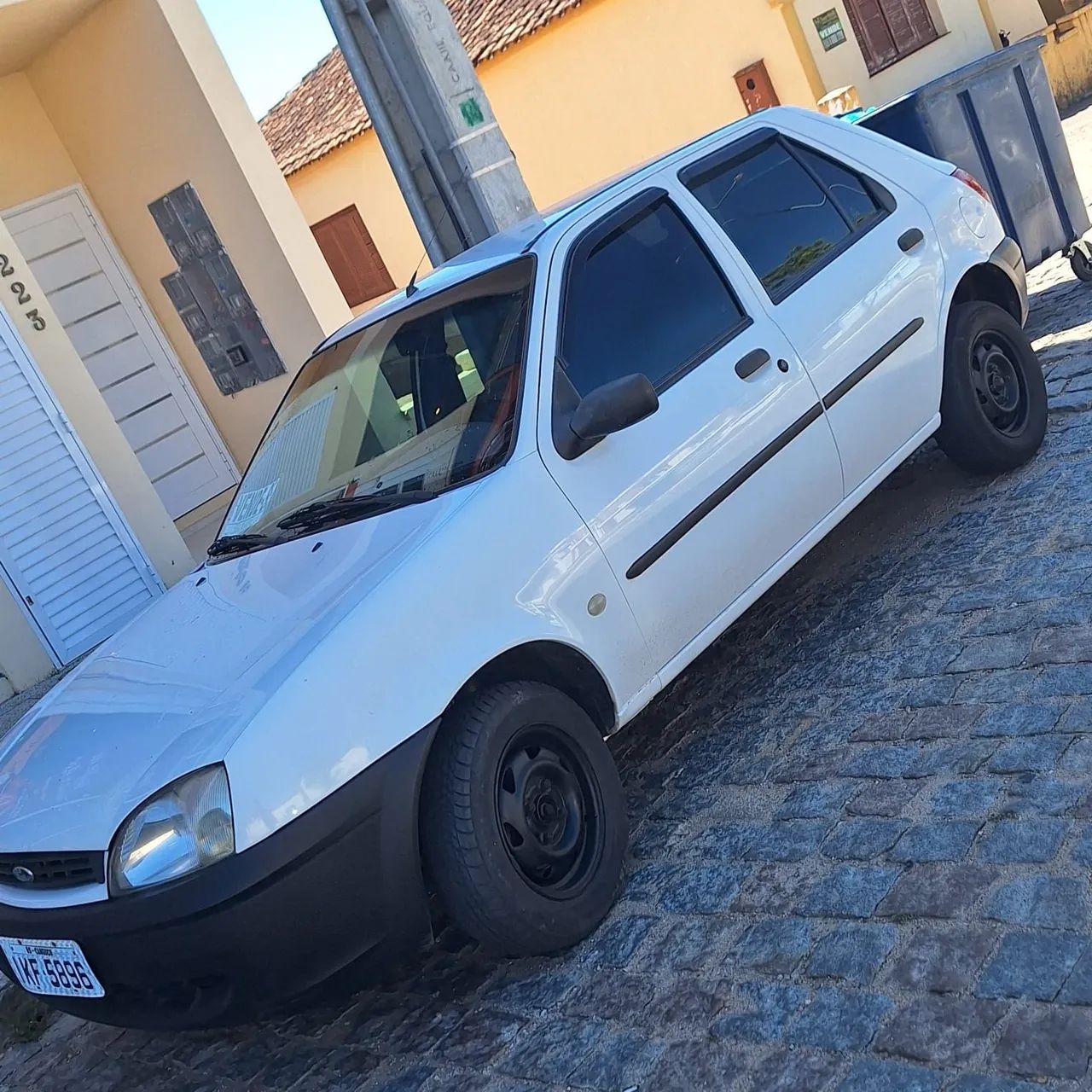 Ford Fiesta GL 1.0 5P 2001