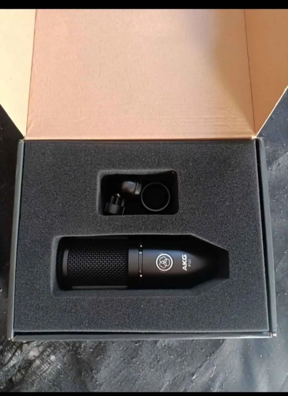 Microfone AKG P120 