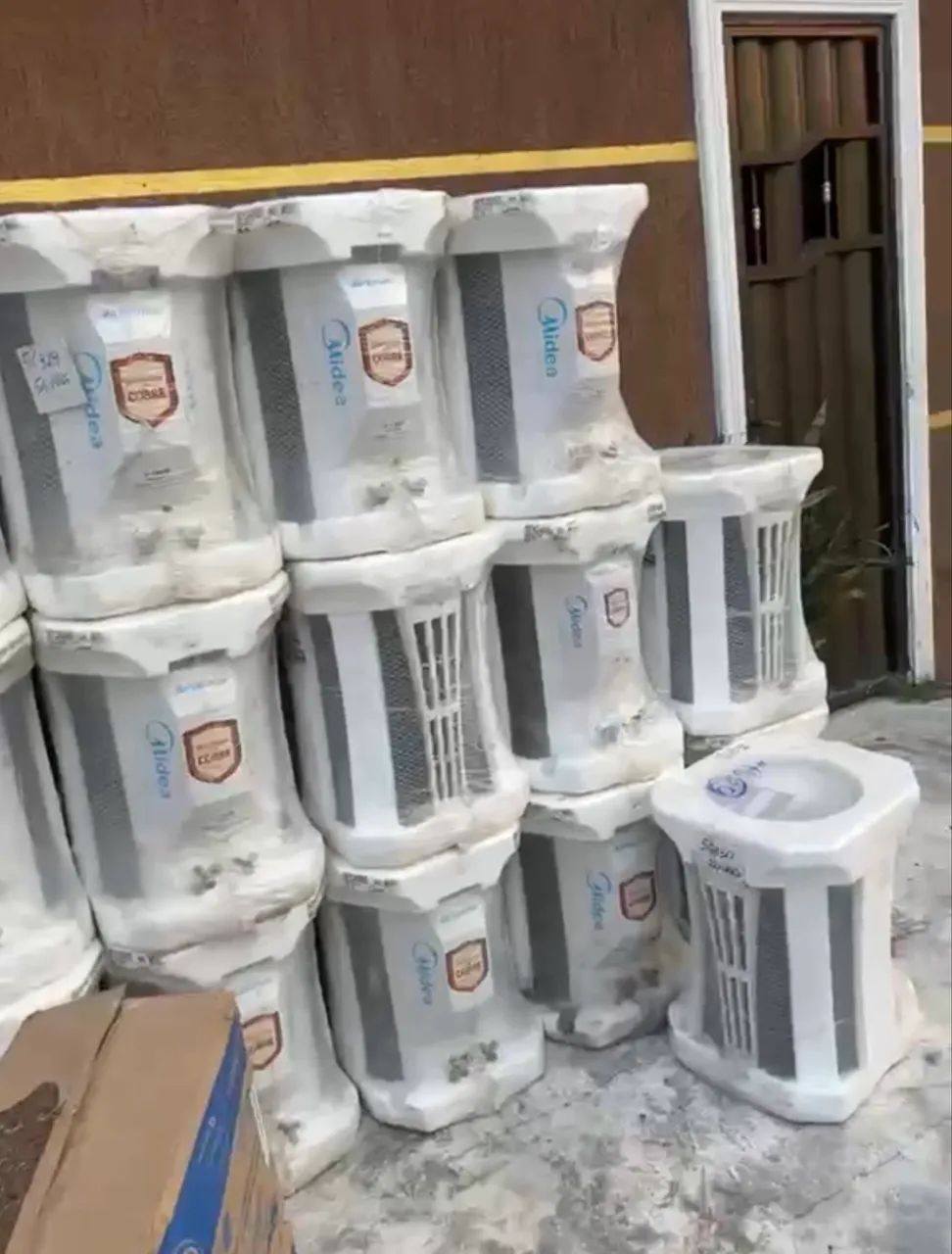 Split 12 mil springer midea NOVO