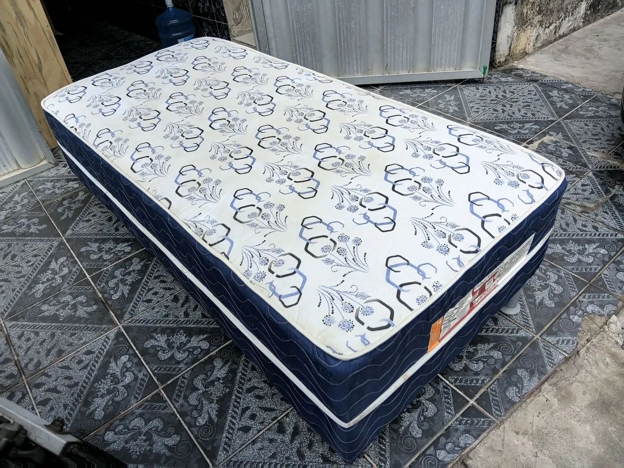 Cama solteiro seminova  - Foto 4