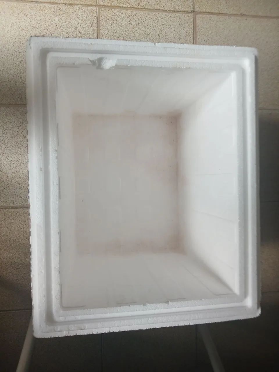 Vendo caixa de isopor 50 litros  - Foto 2