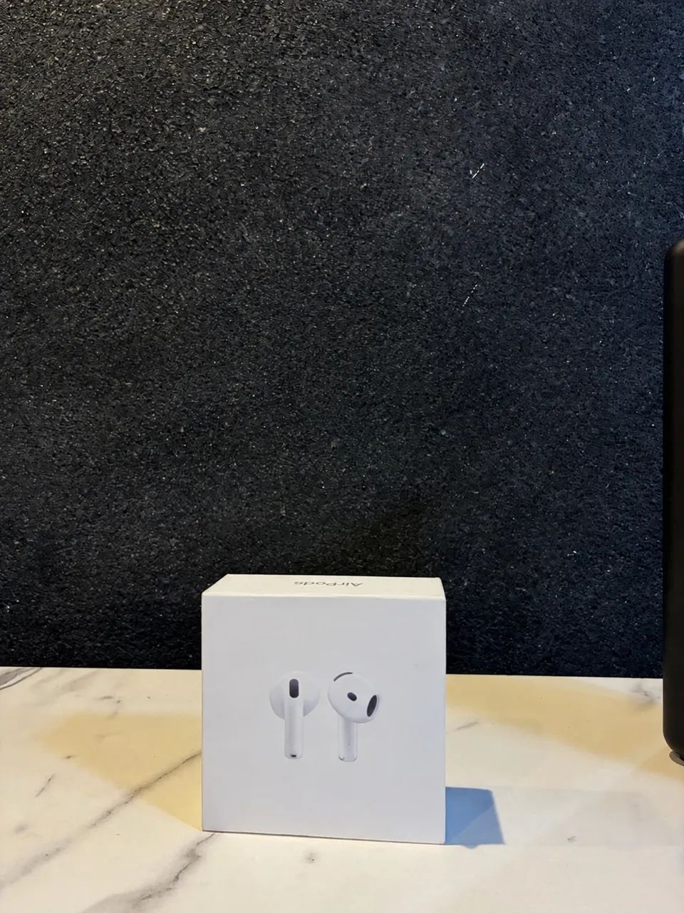 AirPods 4