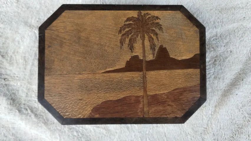 Porta Joias em Madeira Marchetada octavada