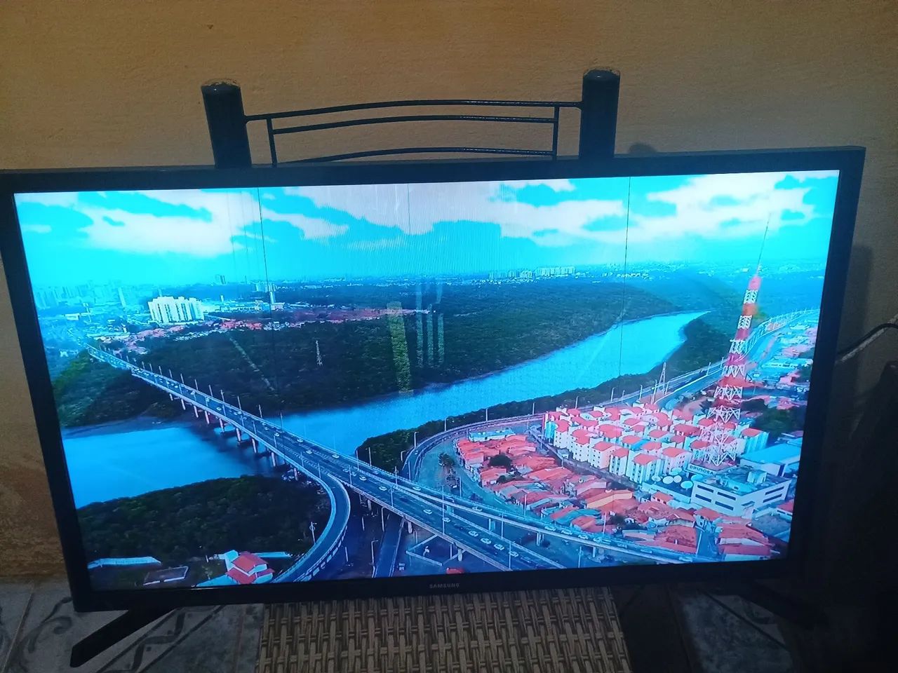 Smart TV LED HD de 32 polegadas - Foto 4