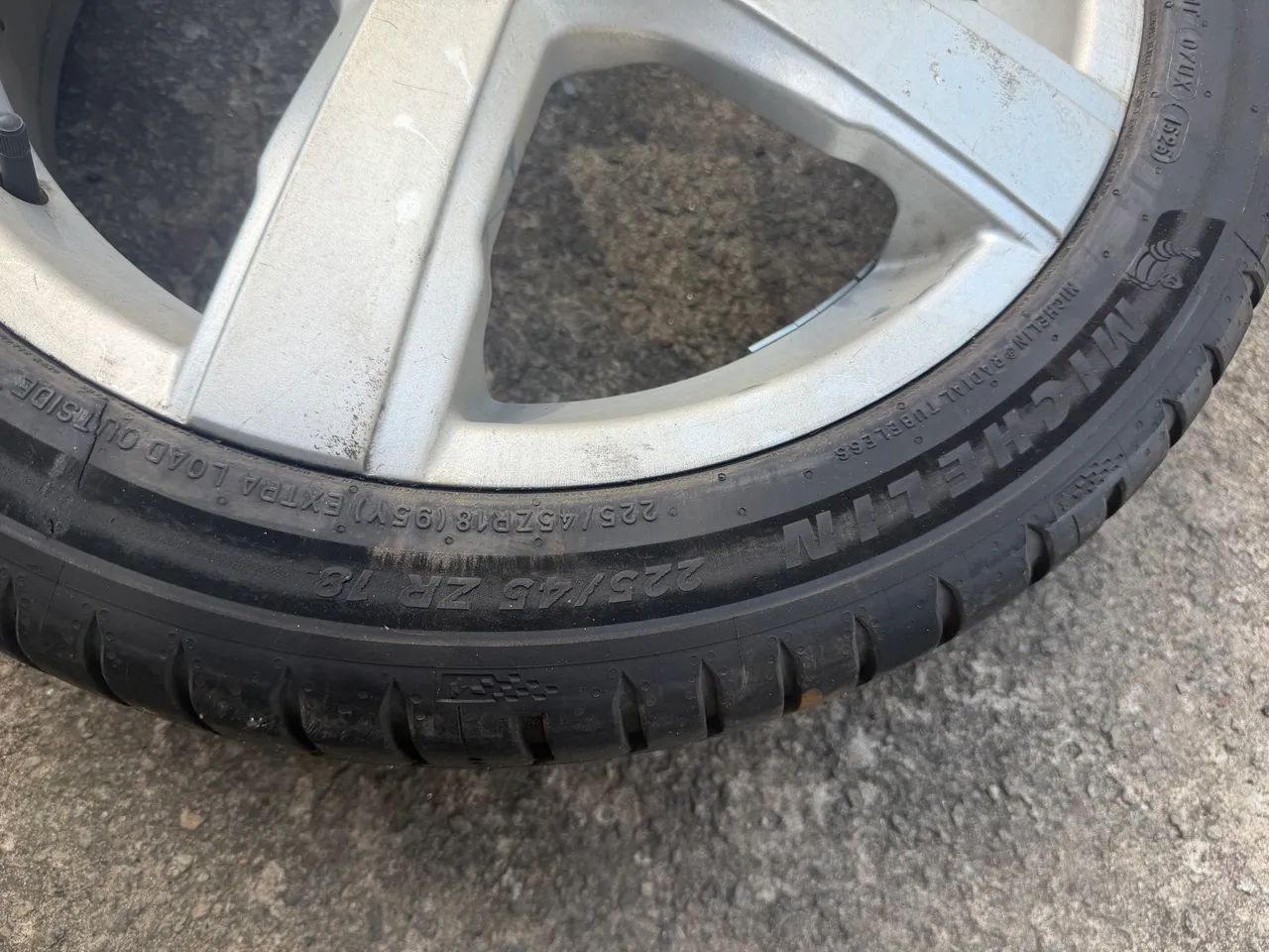 Roda 18 com Pneus - Foto 5
