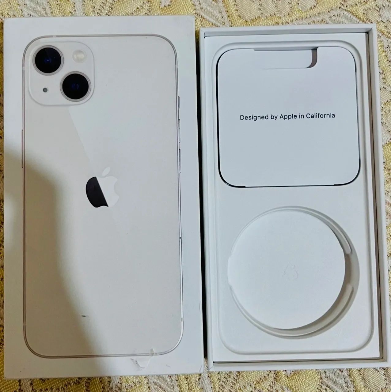 Caixa vazia de iPhone 13