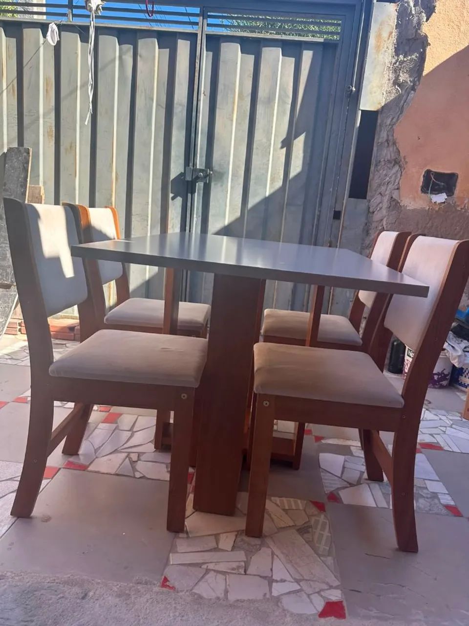 Mesa 4 cadeiras 
