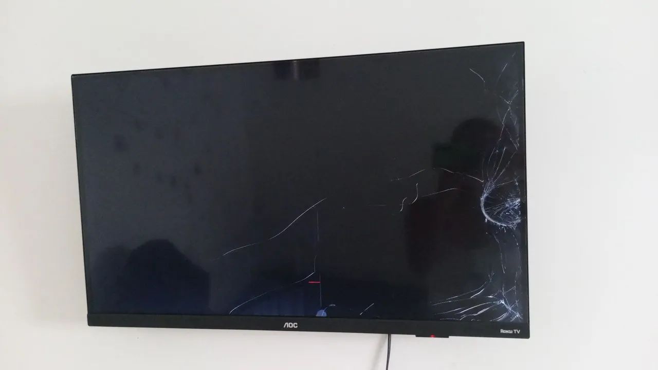 TV com defeito para retirada de peças 