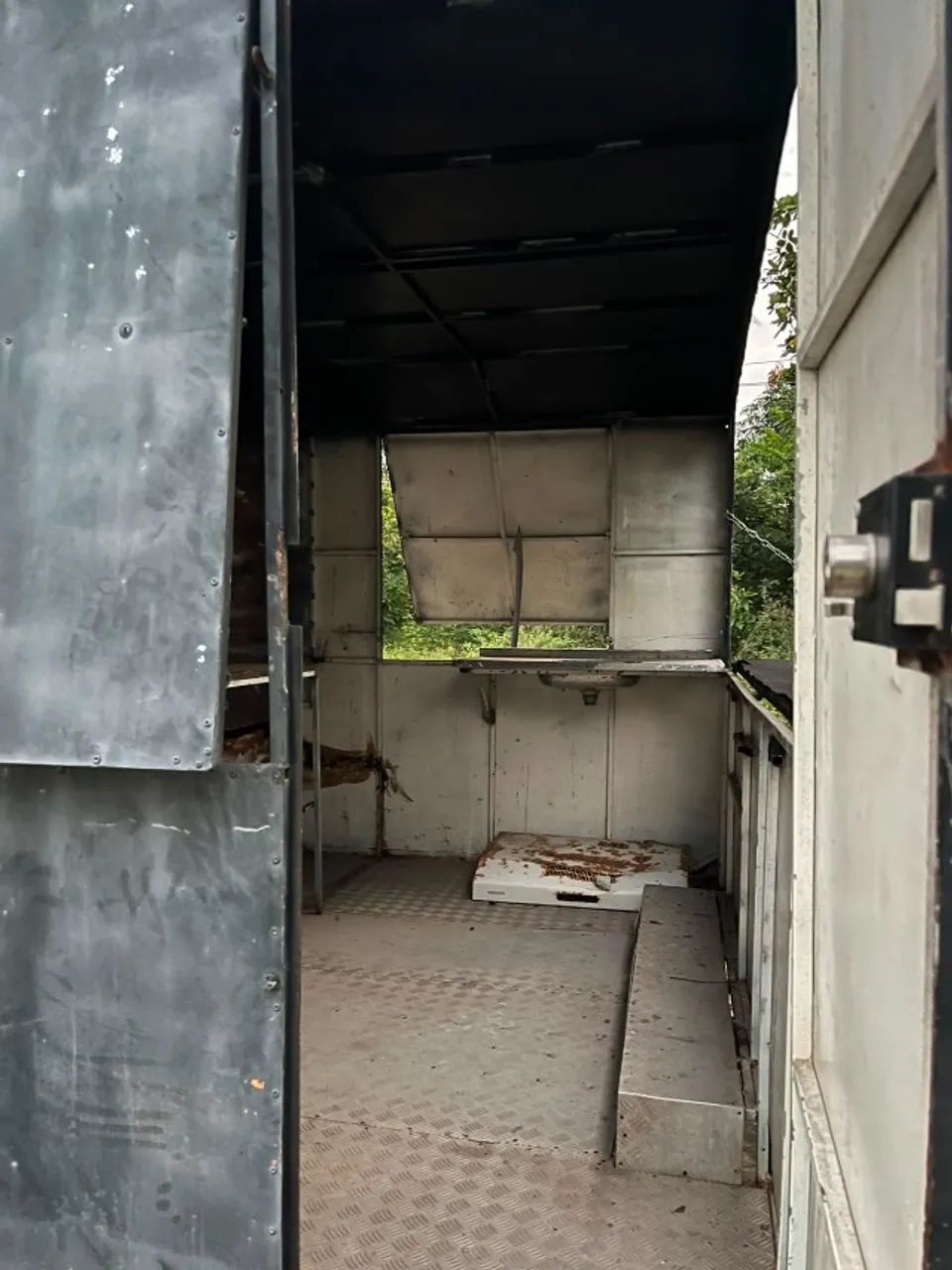 Trailer $9.000 tem conversa/ 3 m por 2 - Foto 3