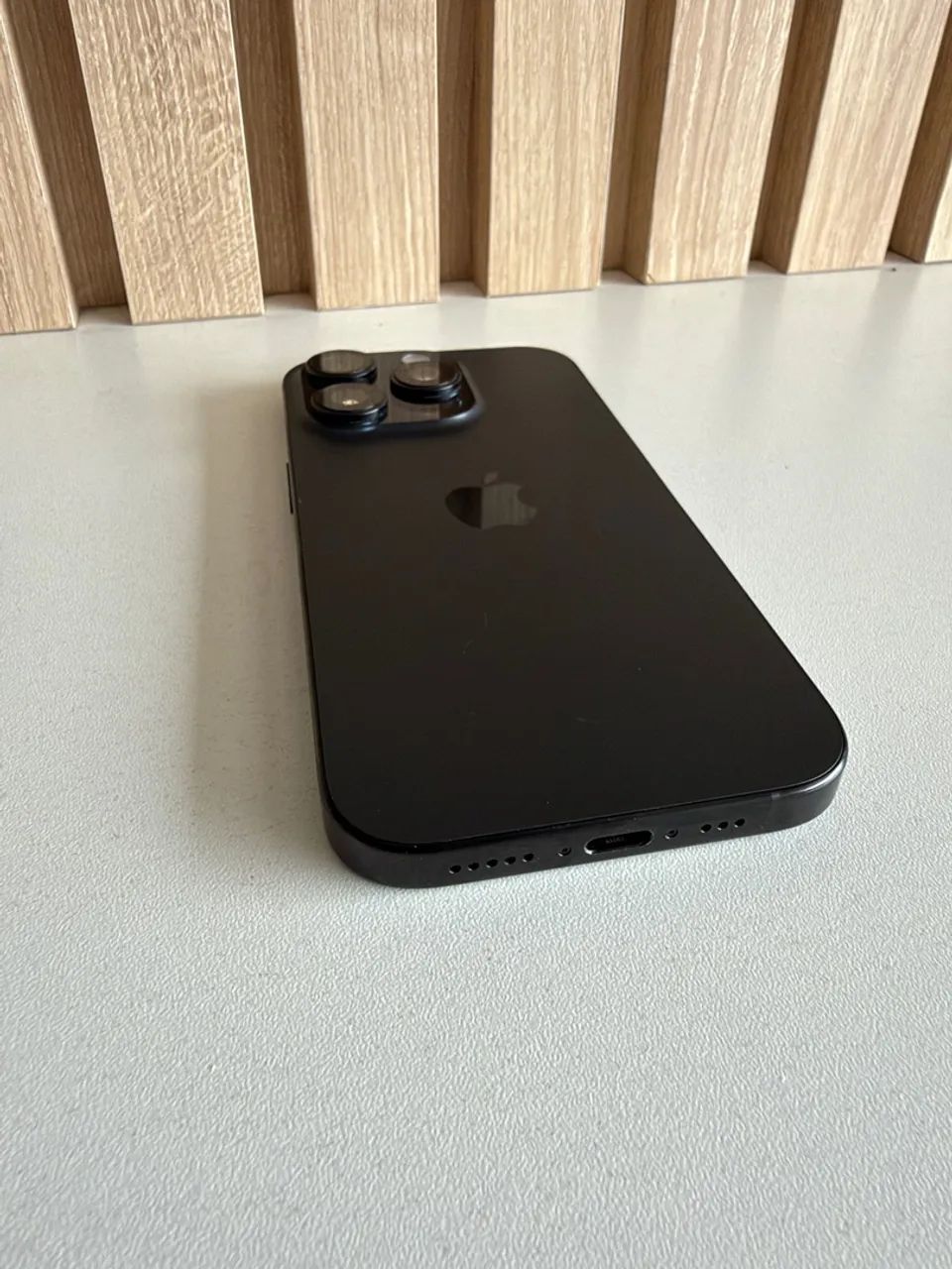 iPhone 16 Pro - Foto 2
