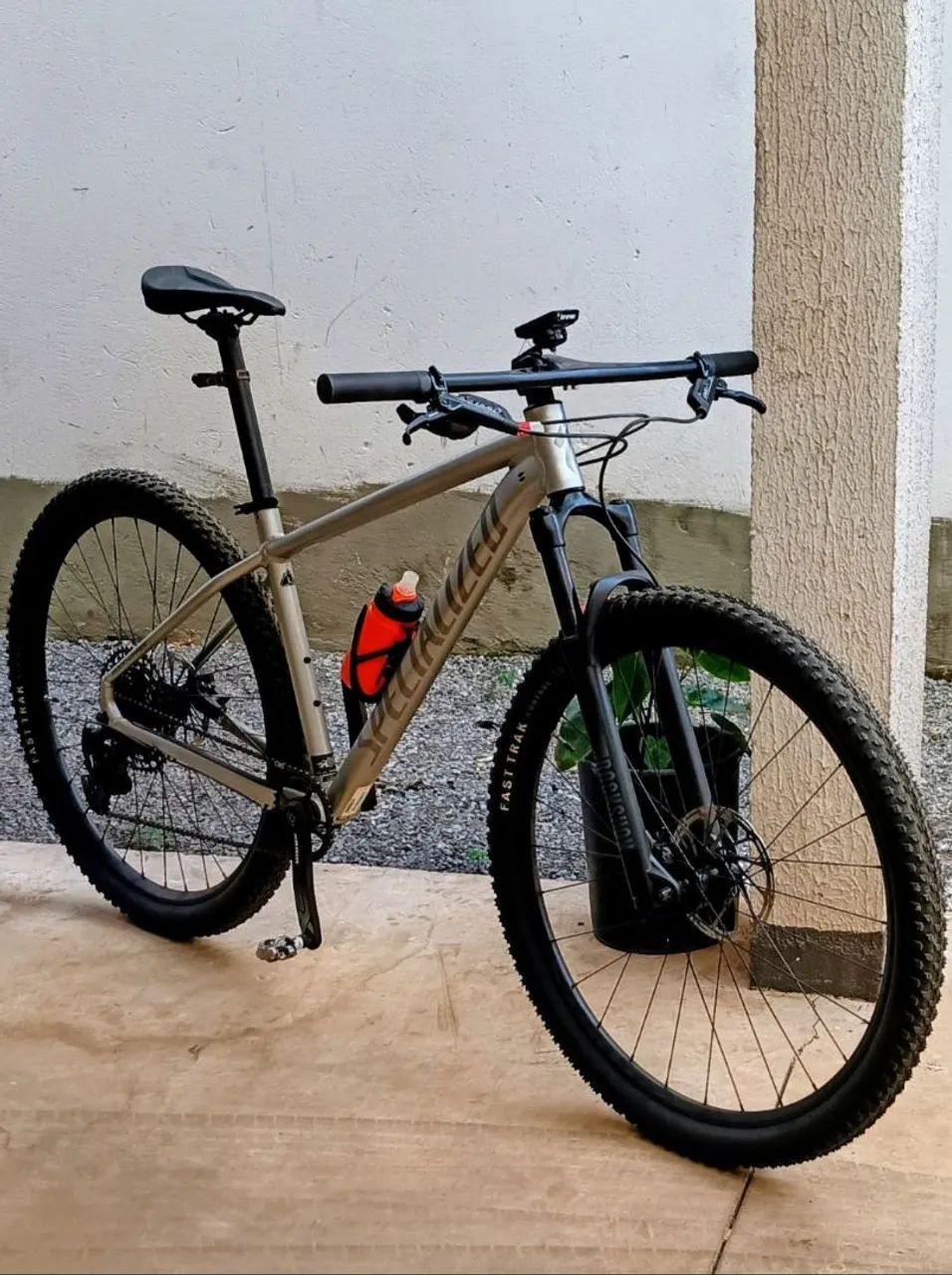 Specialized Rockhopper 
