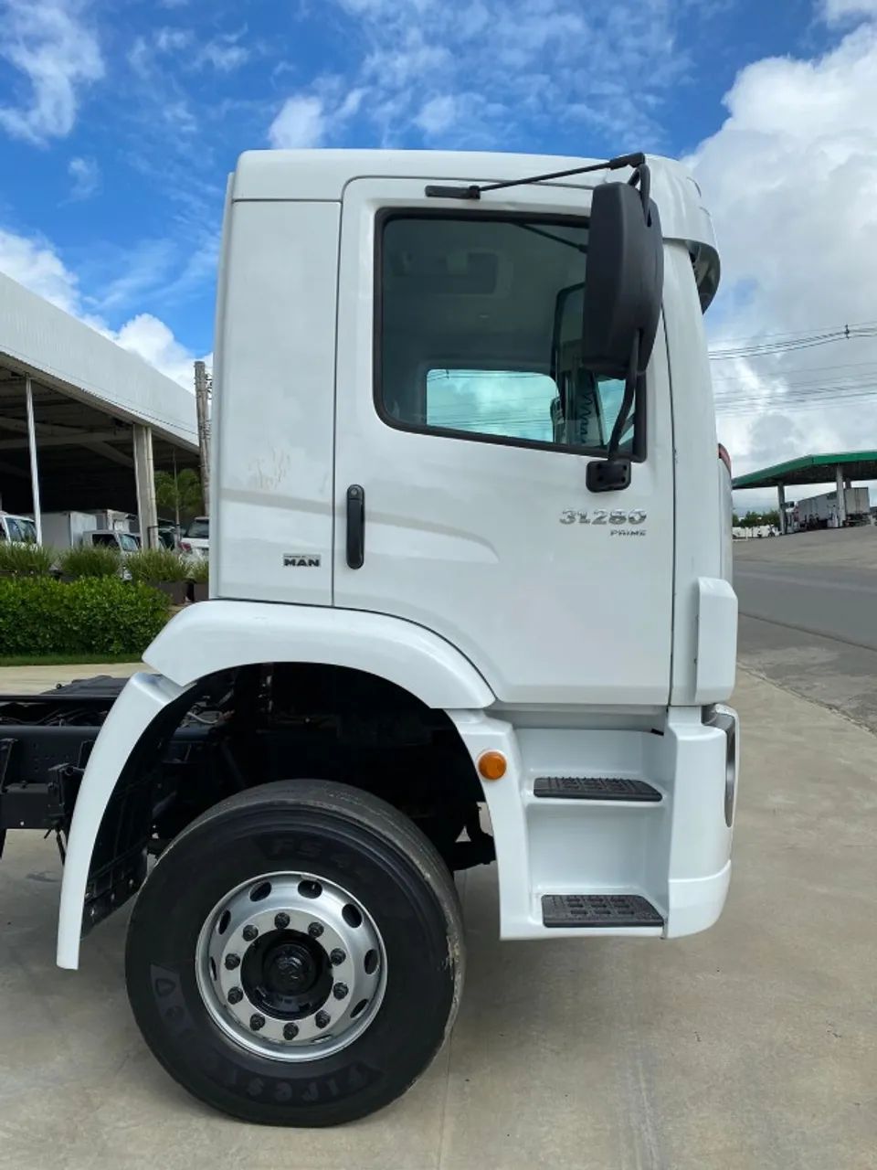 VW Constellation 31.280 6x4 - 2019 - Foto 4