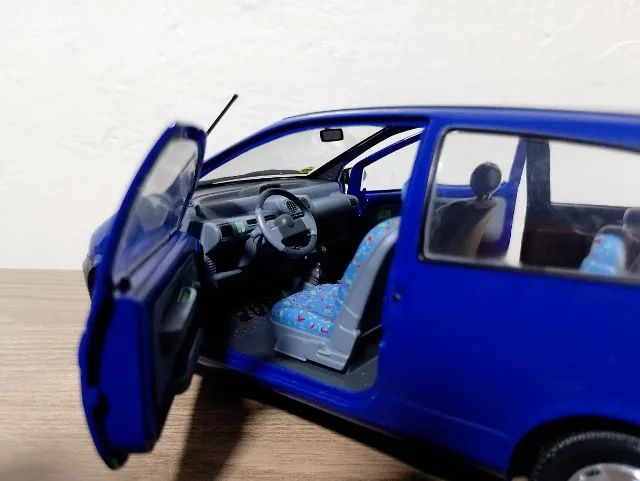 Miniatura Renault Twingo Solido 1/18 - Foto 5