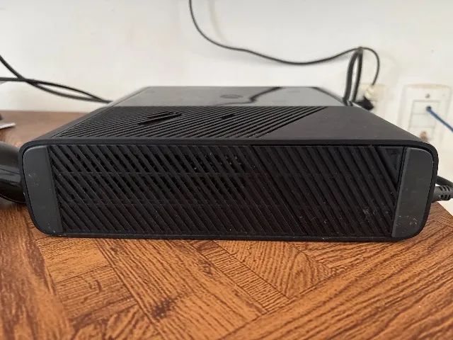 Xbox 360E com Kinect (SUPER SLIM) - Foto 3