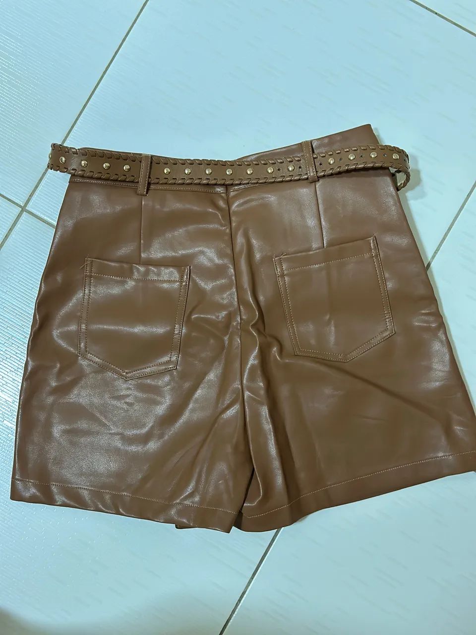 Short saia couro - NOVO - Foto 2