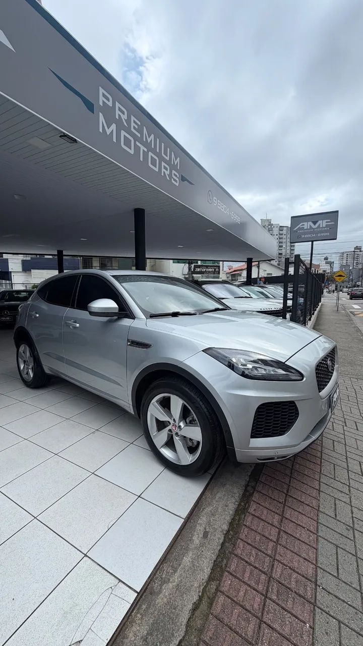 Jaguar E-Pace R-dynamic SE 2.0 AWD 250cv Aut. 2019 - Foto 2