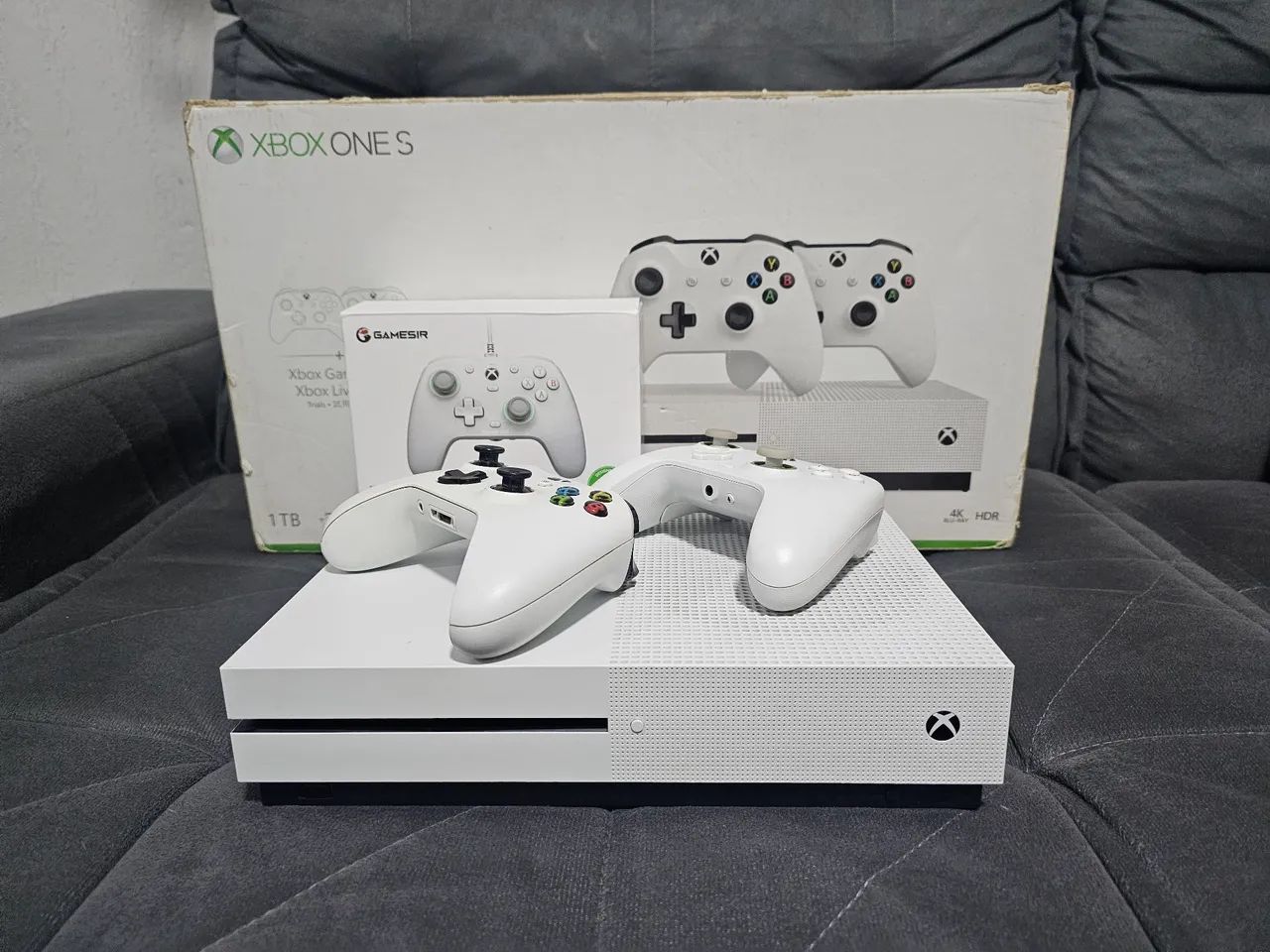 Xbox one s com controle gamesir G7 SE