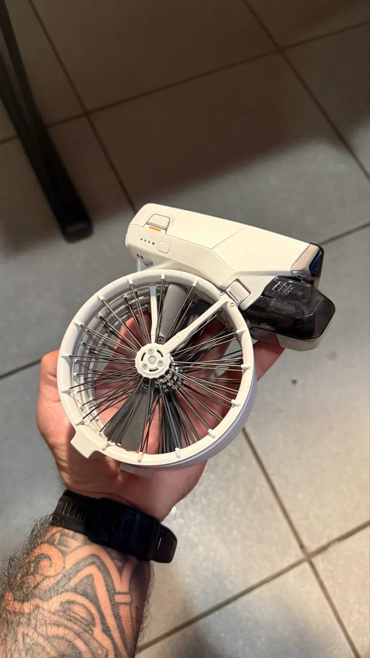 Drone DJI Flip 4K + Bolsa + Cartão SD (bateria 10 ciclos) - Foto 2