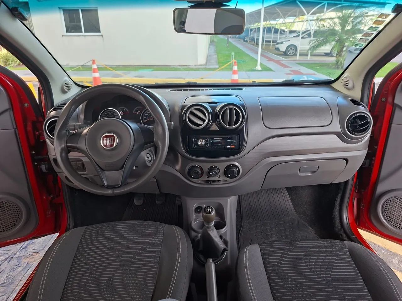 Fiat Palio Attractive 1.0 EVO Fire Flex 8V 5P 2014 - Foto 4