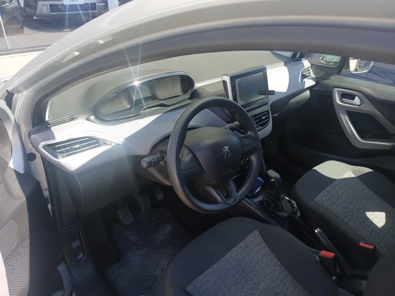Peugeot 208 Active 1.2 Flex 12V 5P Mec. 2020 - Foto 4