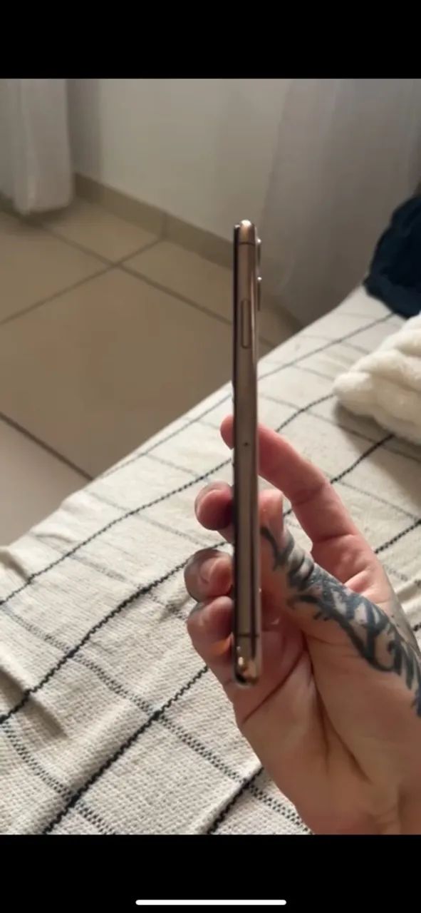 Vendo iPhone 11 pro max 64gb - Foto 4