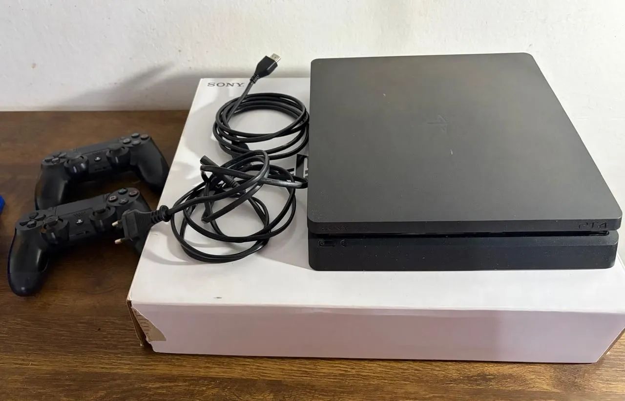 PS4 Slim com 1 TB+ 2 controles+ 3 jogos - Foto 3