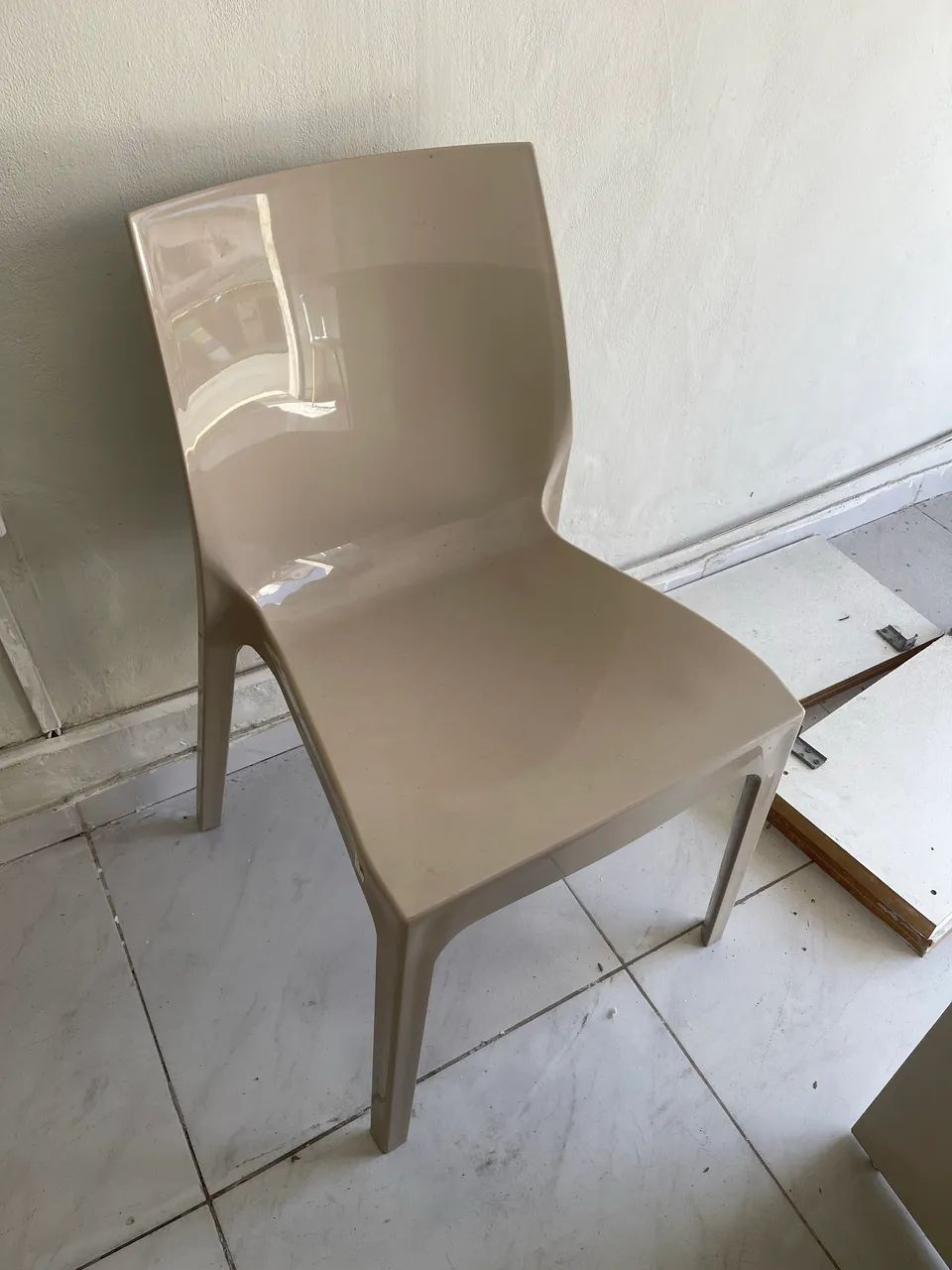 Vendo Cadeiras R$ 100 unidade  - Foto 5