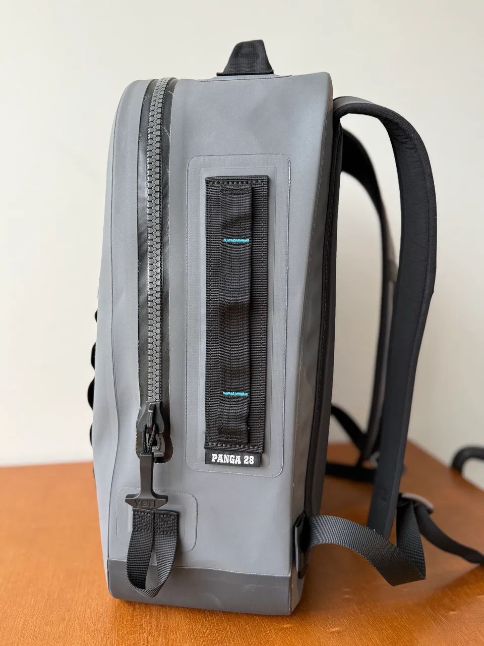 Mochila Yeti Panga 28L Cinza - Foto 4