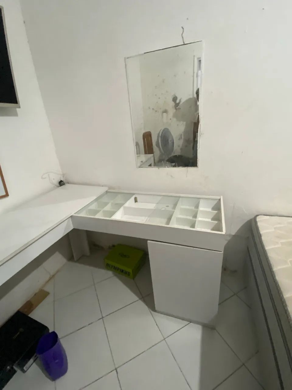 Vendo Mesa de estudos + penteadeira - Foto 4
