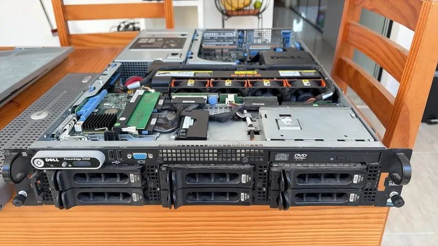 Servidor Dell PowerEdge 2950 - 2 Xeon Quad Core, 28 GB RAM, 6 HDs SAS - Foto 4