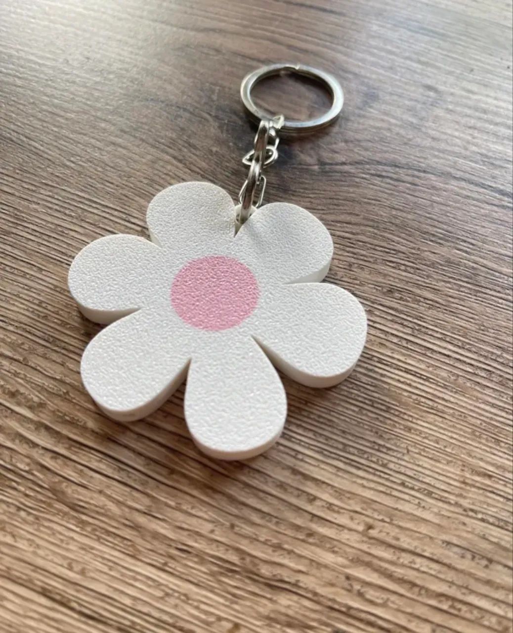 Abridor de lata em forma de flor chaveiro - Foto 2