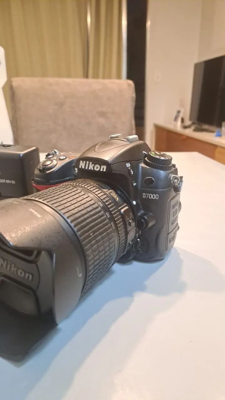 Nikon D7000 + Lente 18-105mm VR - Câmeras e Filmadoras - Veloso