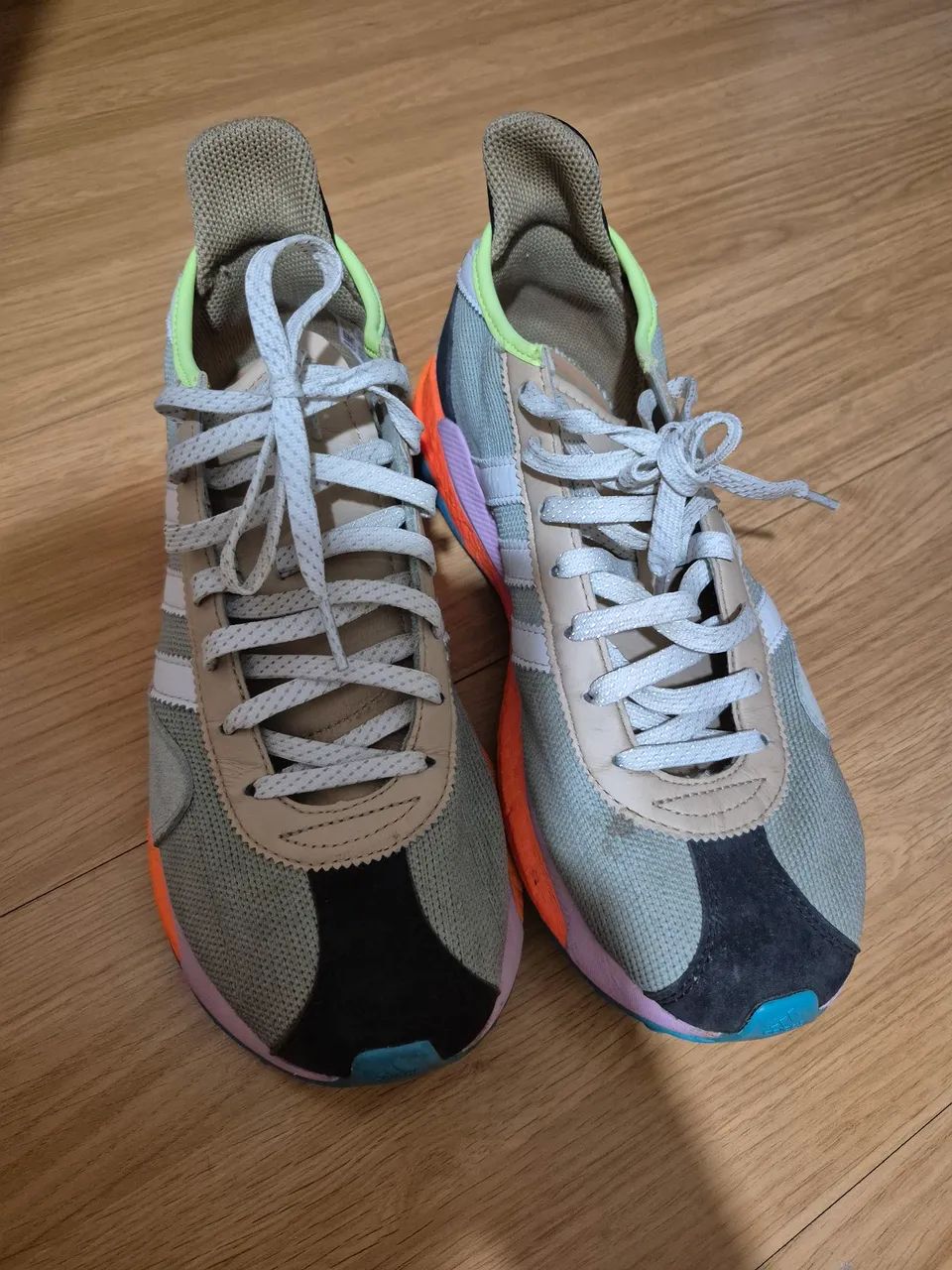 Tênis masculino adidas pharrell williams x nigo tokyo solar hu