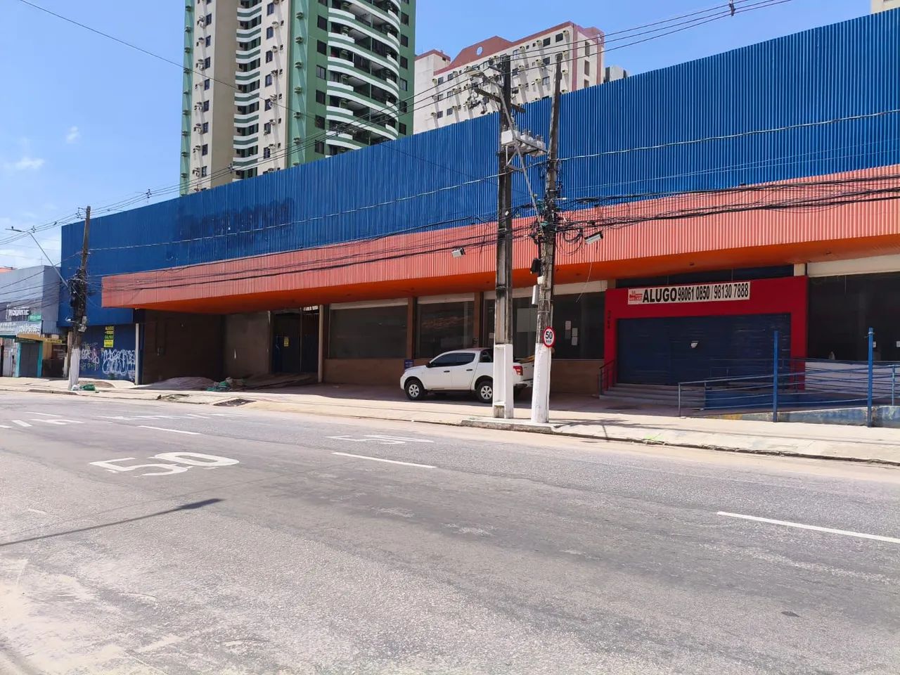 ALUGO PONTO COMERCIAL