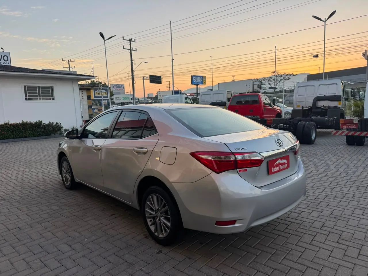 Toyota Corolla XEI 2.0 Flex 16V Aut. 2017 - Foto 5