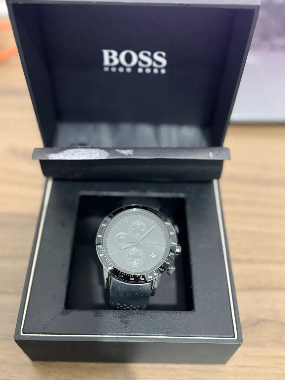Relógio Hugo Boss pulseira de couro - Foto 4