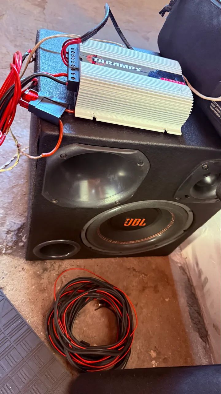 Caixa JBL