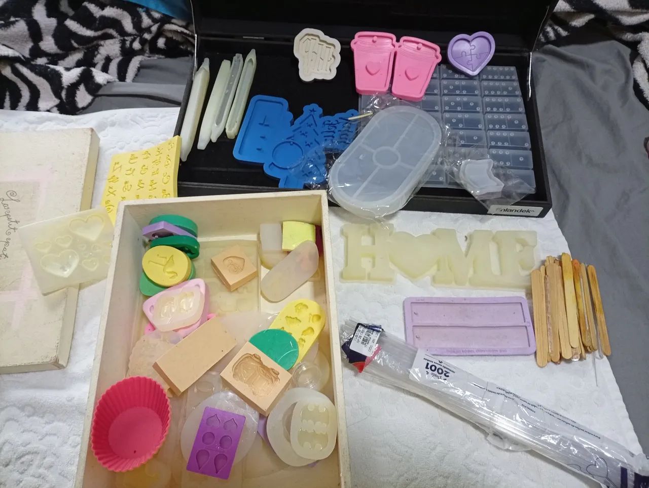 VENDO INSUMOS PARA  COISAS EM RESINA  - Foto 3
